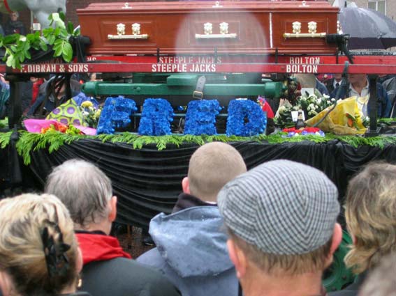 fred-dibnah-funeral5.jpg